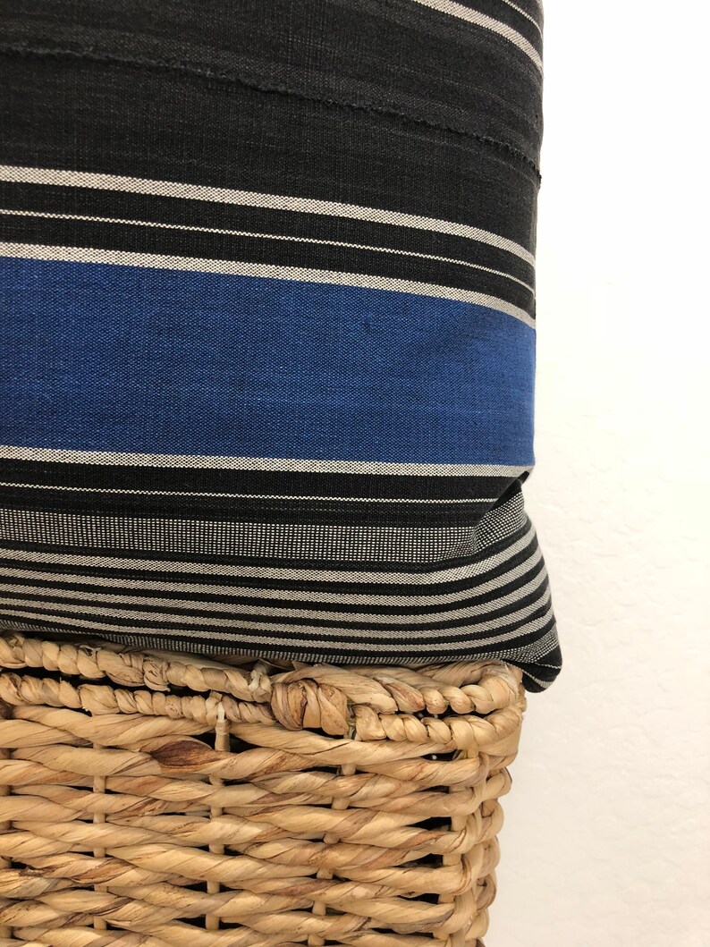 The \u2022Ozzy\u2022 vintage african baule/' cloth 18-19 pillow cover