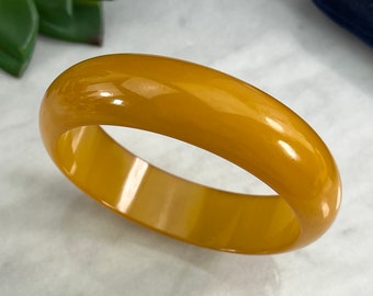 Chunky Bakelite Bangle Bracelet - Yellow Butterscotch Bakelite Jewelry