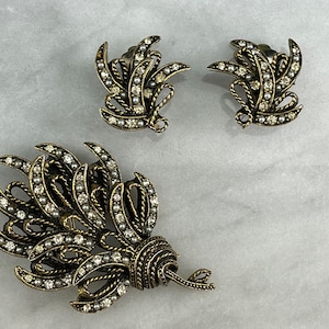 Vintage HAR Brooch and Earring Jewelry Set - Faux Pearl Signed Costume Jewelry