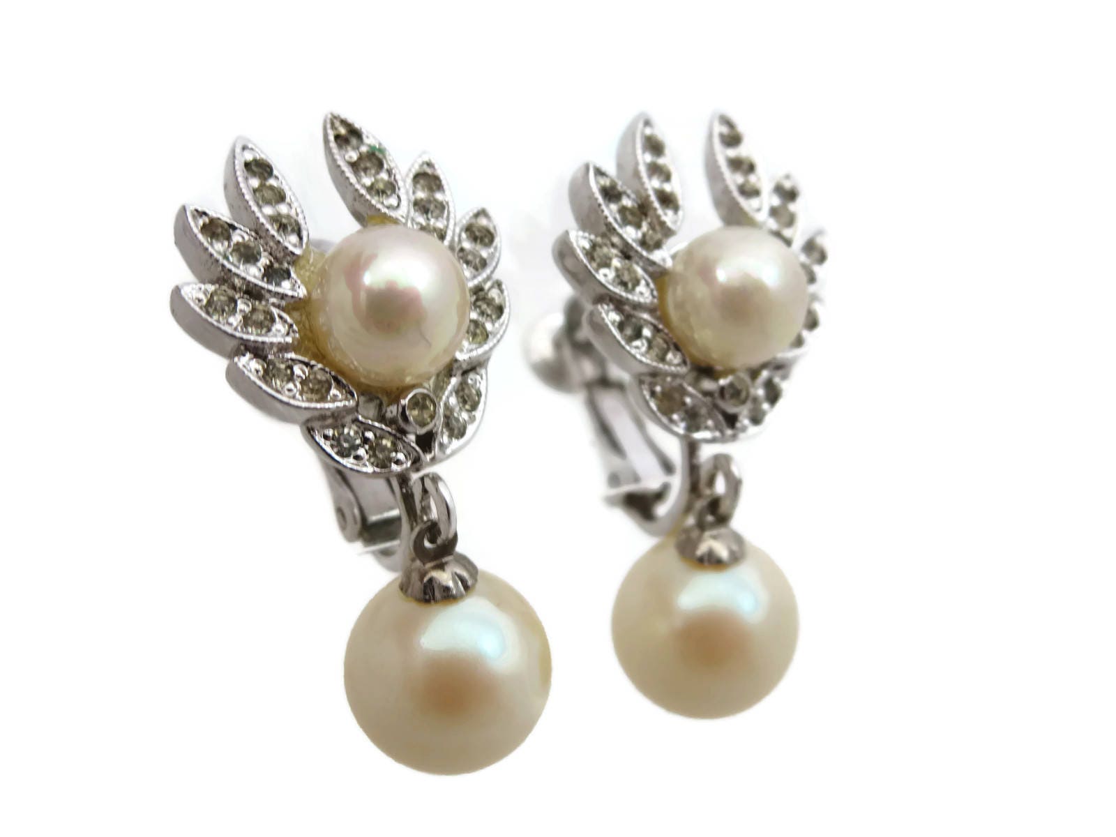 Boucles doreilles grappe vintage set de perles et de strass - France