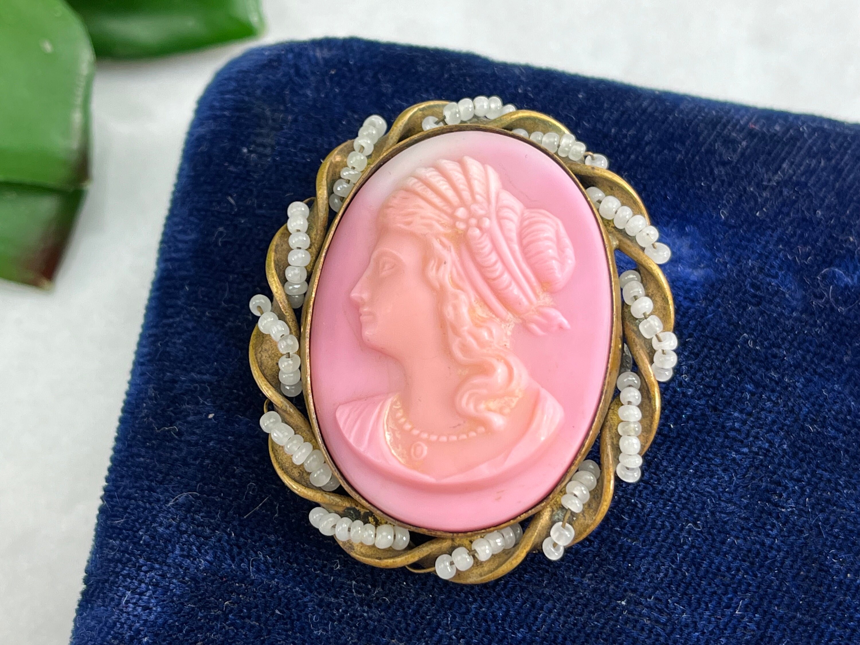 Vintage Pink Glass Cameo Brooch or Pendant With Faux Seed Pearls 