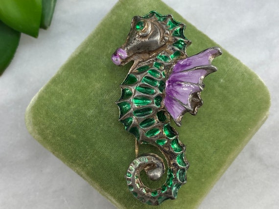 Vintage Figural Fur Clip - Sea Horse, Green and P… - image 9