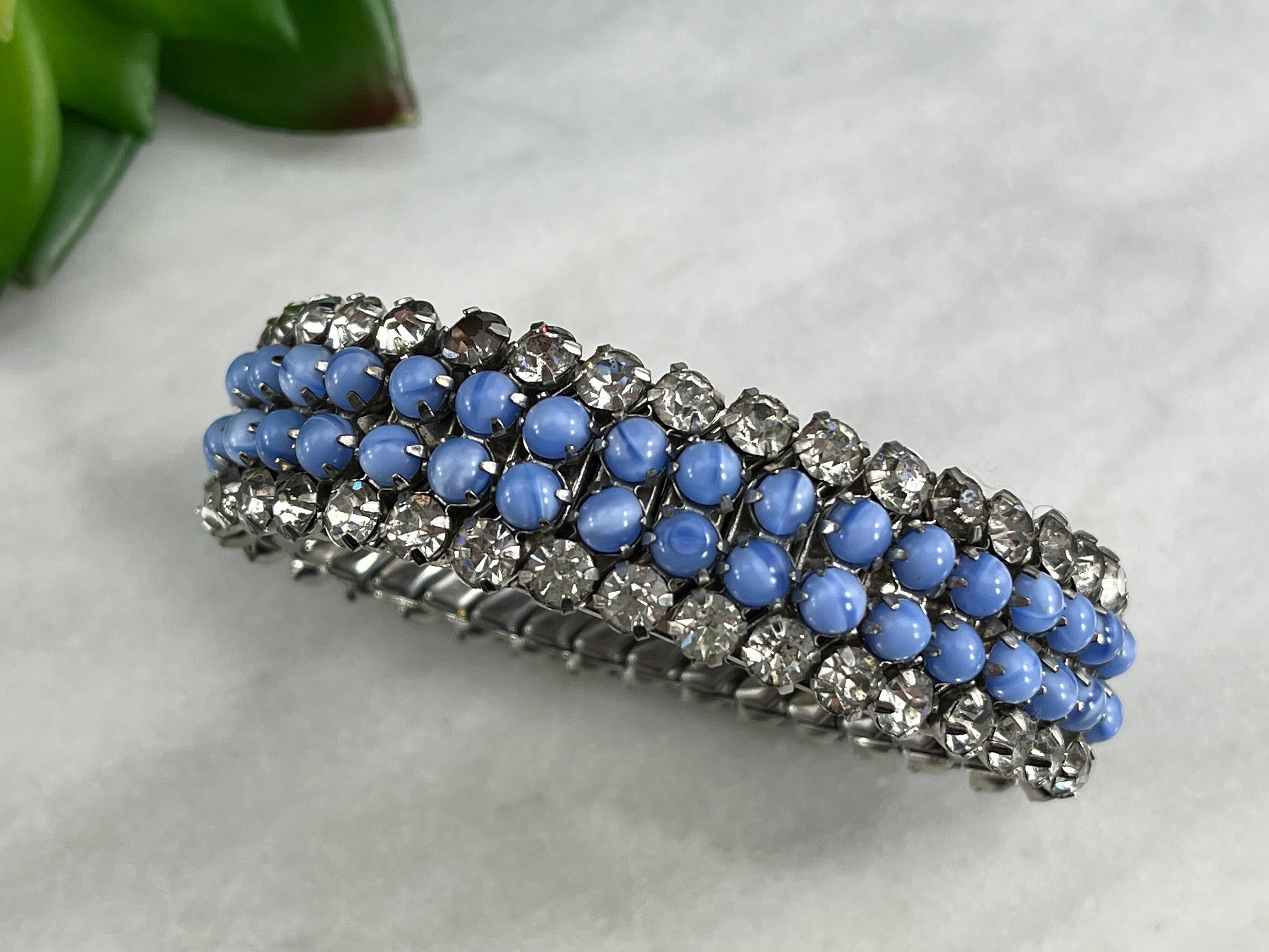 半額以下で買えるクーポン特集 Clear Vintage Rhinestone Bracelet Glass Satin Blue and 小物
