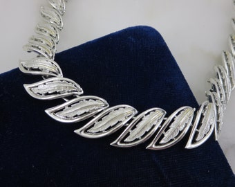 Costume Jewelry Fringe Necklace - Coro Mid Century Silver Tone Adjustable Length