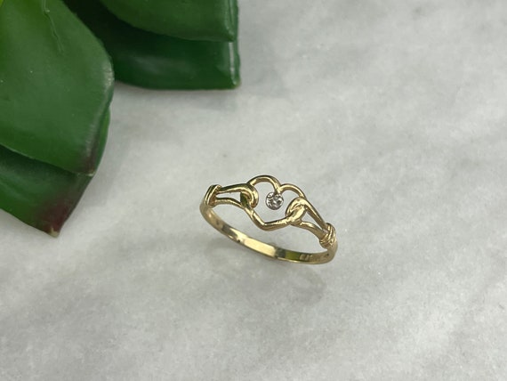10k Gold Diamond Heart Ring - Vintage Rings for W… - image 9