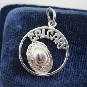 Vintage Silver Bracelet Charm - Calgary Canadian Pendant, Sterling Silver Canada Souvenir, Cowboy Hat