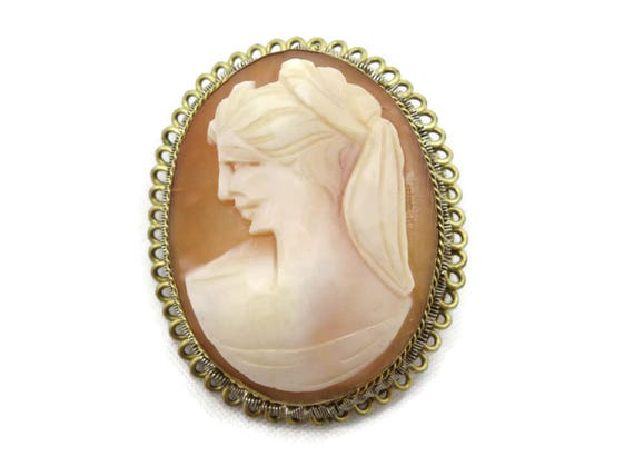 Vintage Cameo Brooch Pendant - Cameo Carved Shell - image 1
