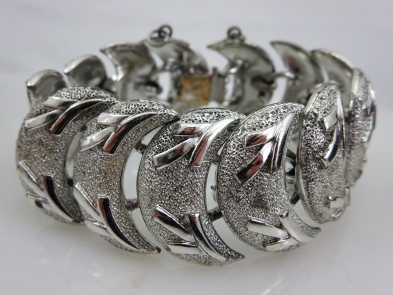 Silver Moon Bracelet - Vintage, Mid Mod Links Cor… - image 8