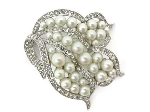 polcini brooch