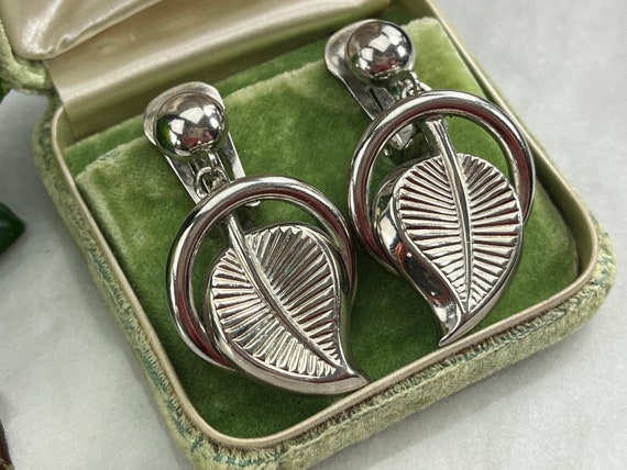 Marvella Costume Jewelry Earrings - Silver Tone L… - image 2