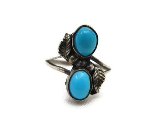 Vintage Sterling Silver Turquoise Ring for Women