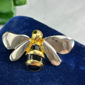 Enamel Costume Jewelry Bee Brooch - Gold Tone Bee Pin Jewelry