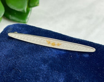 Guilloche Bar Pin Brosche – Edwardian Emaille auf Sterling Silber Dessous Pin, Weiß mit Goldblume