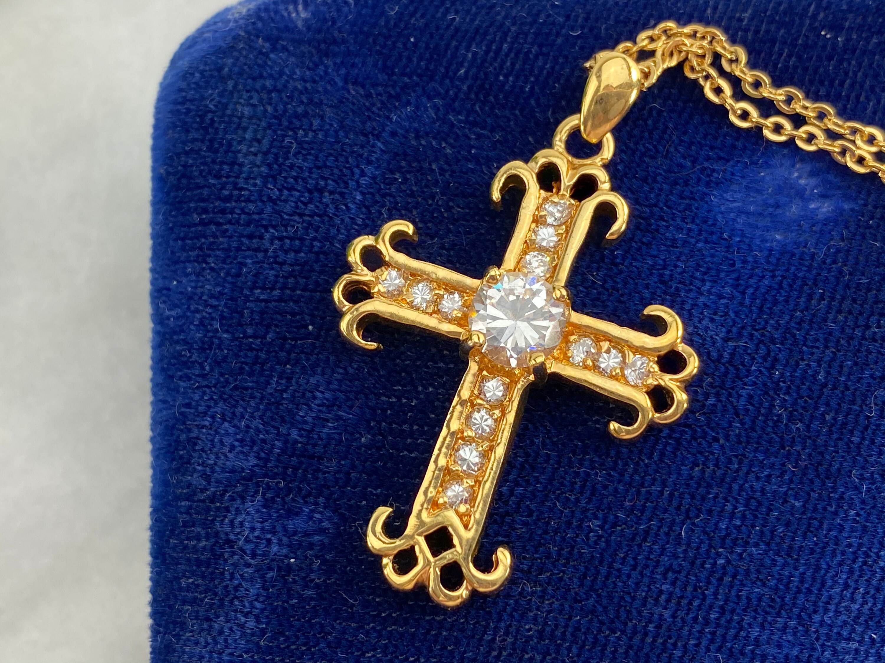 Vintage Rhinestone Cross Necklace Pendant - Clear CZ in 14k