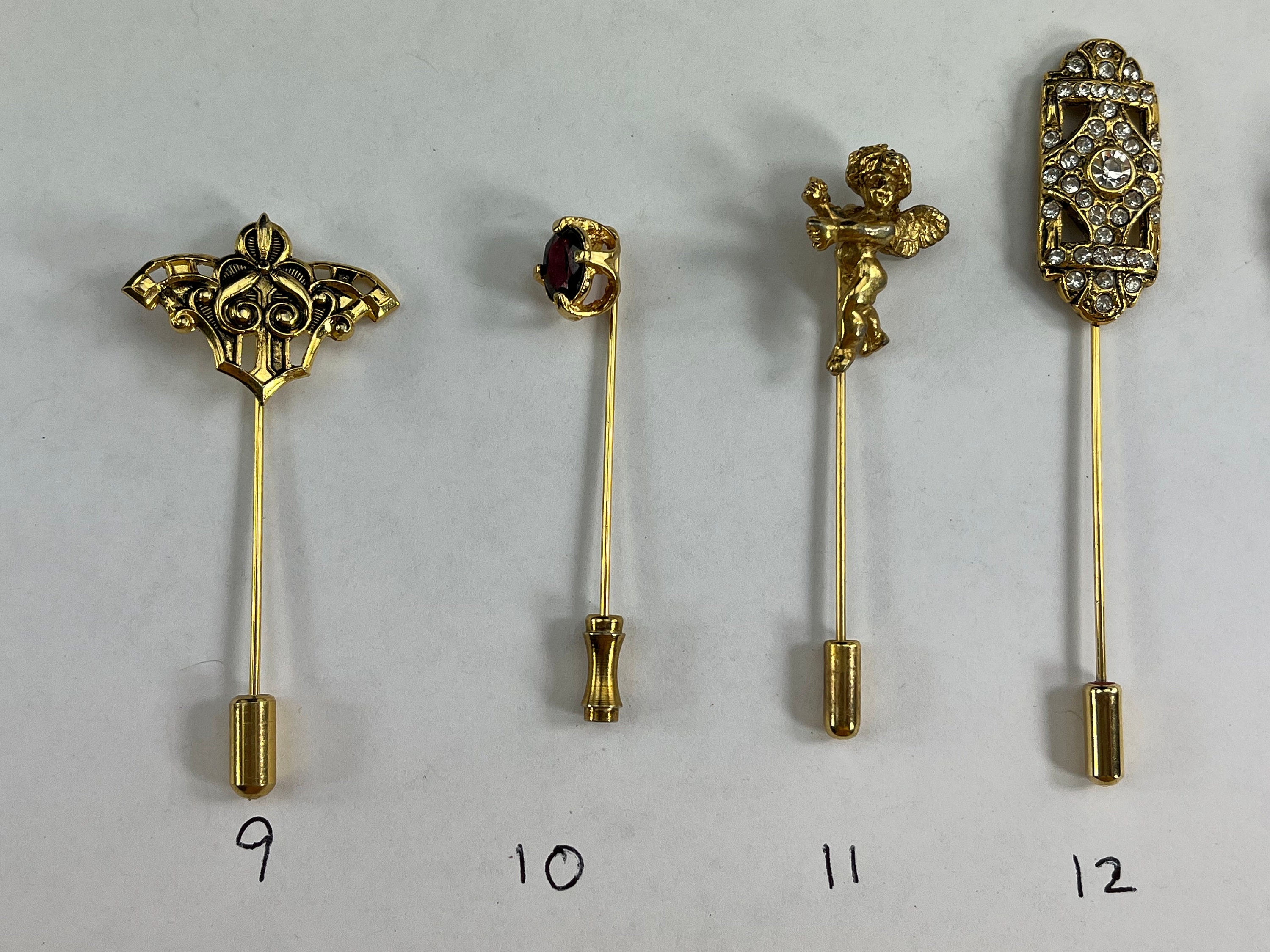 VINTAGE Pin featuring a variety of collectible Stick Pins