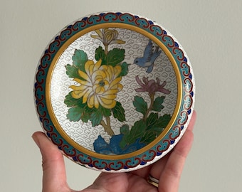 Vintage Chinese Cloisonne Enamel Bowl – White Trinket Dish with Flowers & Blue Birds