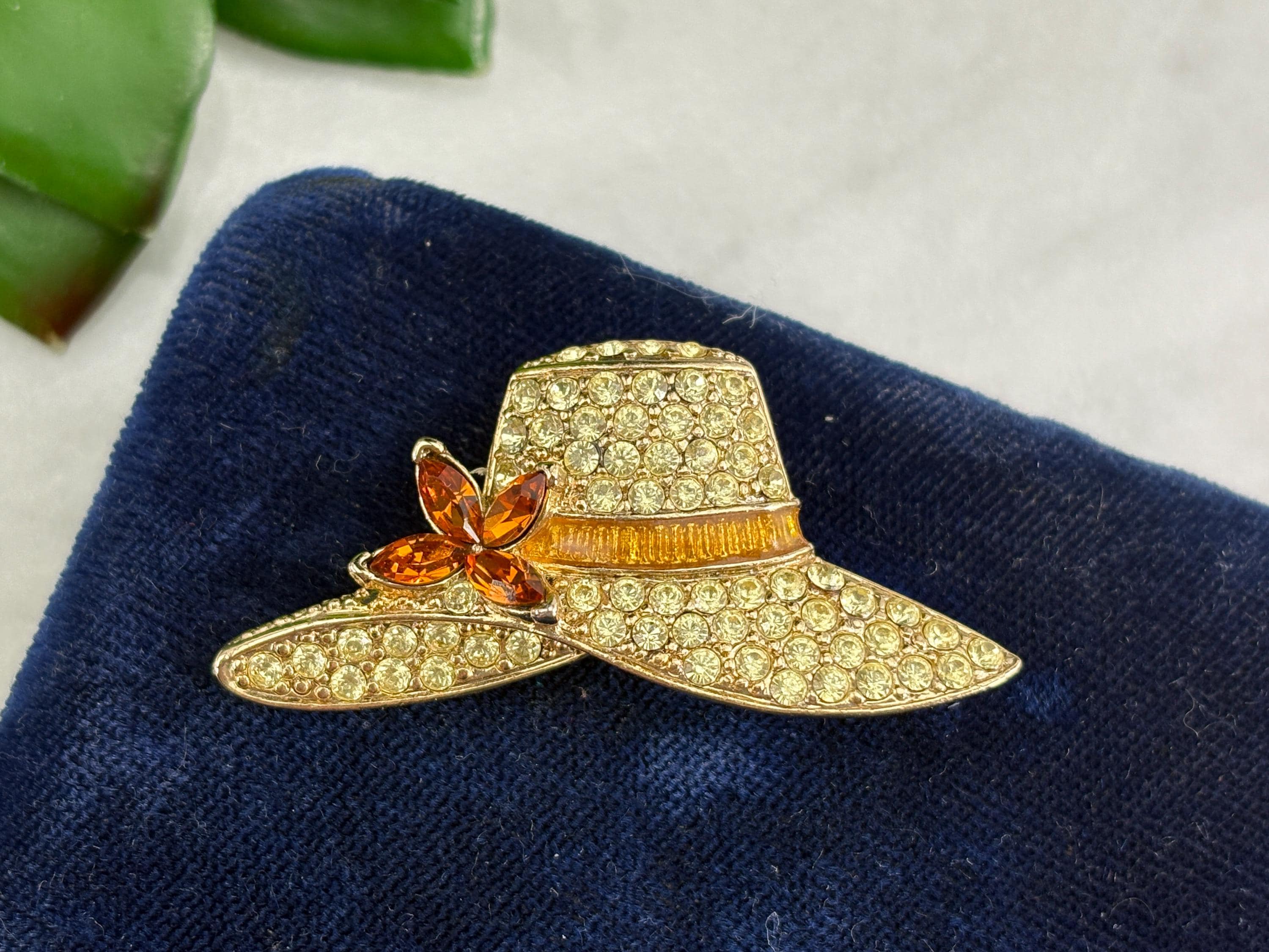 Monet Hat Brooch - Etsy