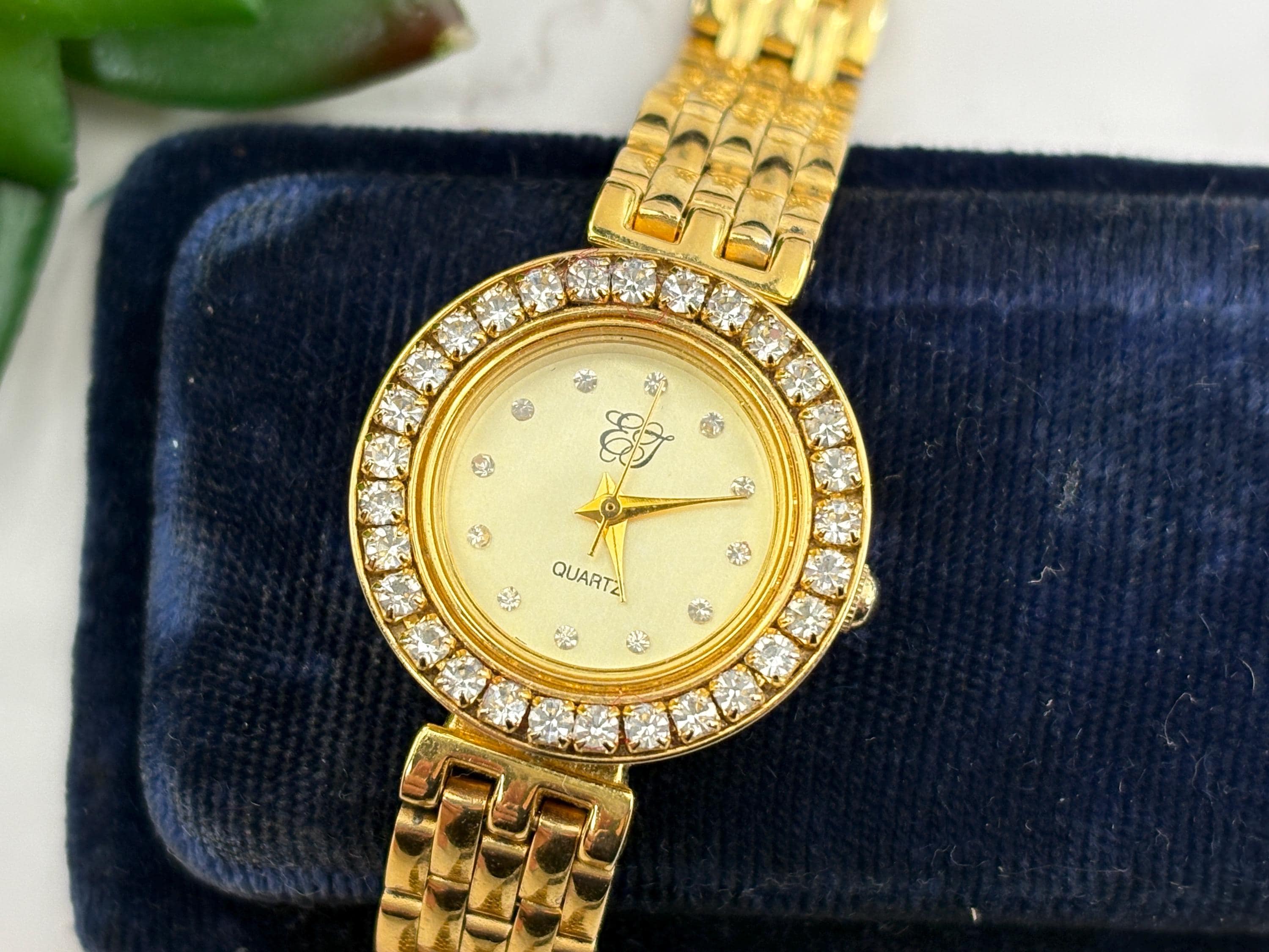Vintage Croton Troparctic Womens Watch 23mm Champagne Dial Gold Tone Manual Wind Croton 14K White Gold Mechanical Wind Diamond Watch Women  main image 4