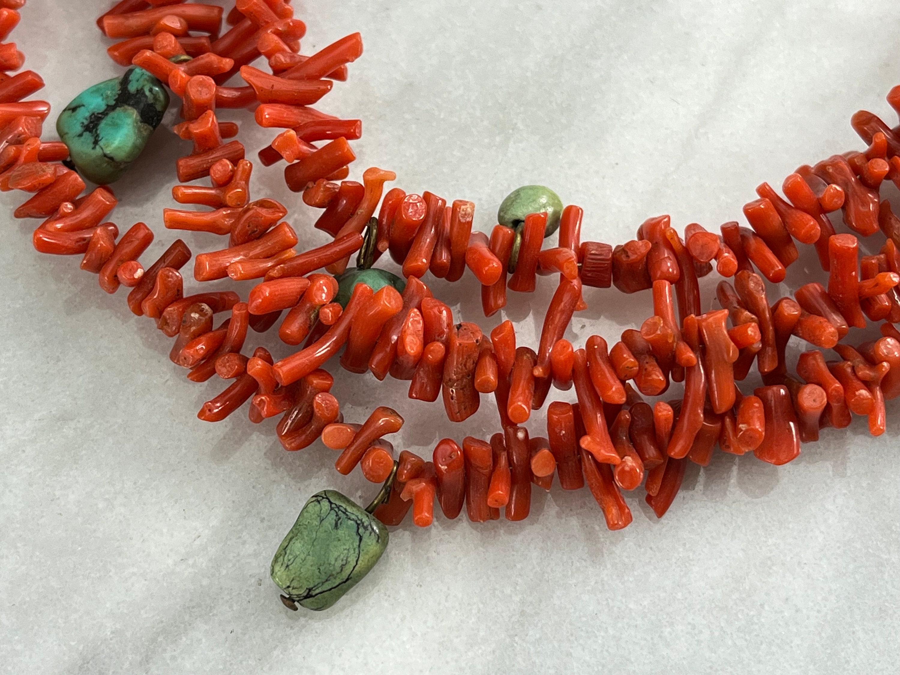 Original coral necklace - Gem