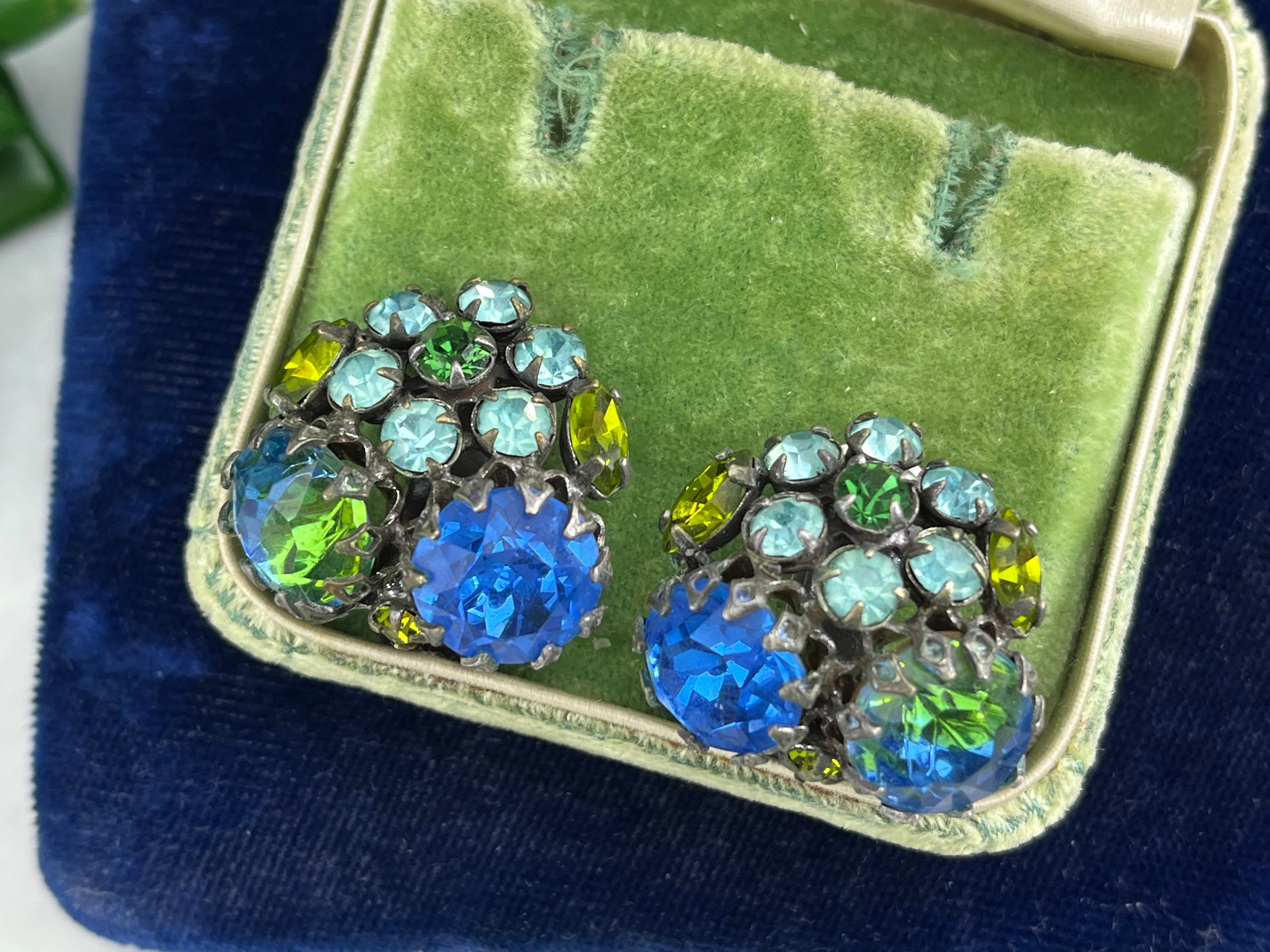 vintage jewelryえす il_fullxfull.6186170904_ic7g.jpg