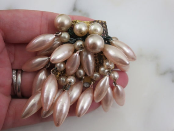 Vintage Pink Faux Pearl Beaded Dress Clip - 1930s - image 5