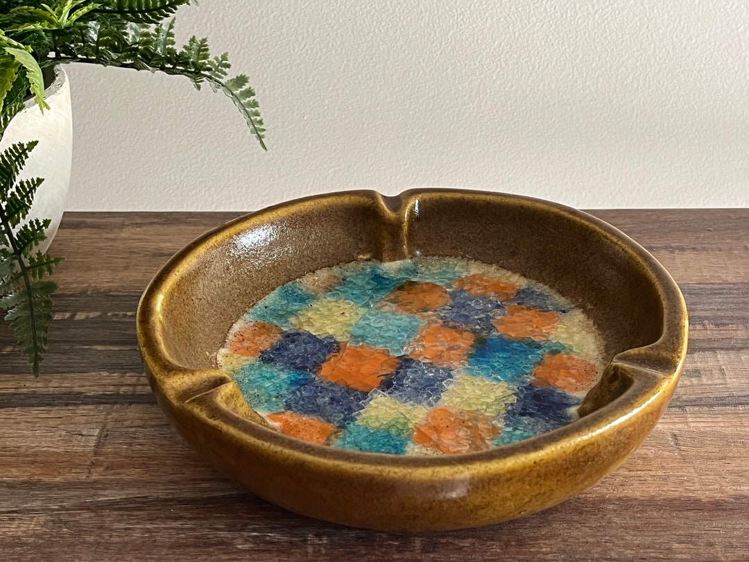 Mid Century Modern Art Pottery Ashtray: Checkerboard Crackle Glass