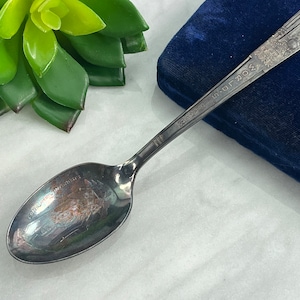 Vintage Collector Souvenir Spoon - 1939 World&#39;s Fair, Rogers Silver Plate Consumer Interests Building