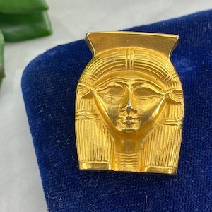 Vintage MMA Egyptian Brooch - MMA Jewelry, Gold Tone Horus Sun God, Metropolitan Museum of Art Lapel Pin