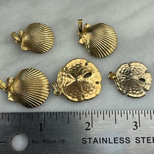 Vintage Gold Tone Shell and Sand Dollar Necklace Pendan Lot image 4