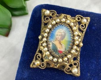 Hand Painted Portrait Pendant Brooch -  Cameo Vintage Original By Robert Costume Jewelry, Victorian Revival