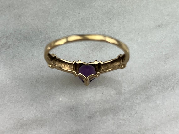 10k Gold and Amethyst Heart Ring - Birthstone Vin… - image 7