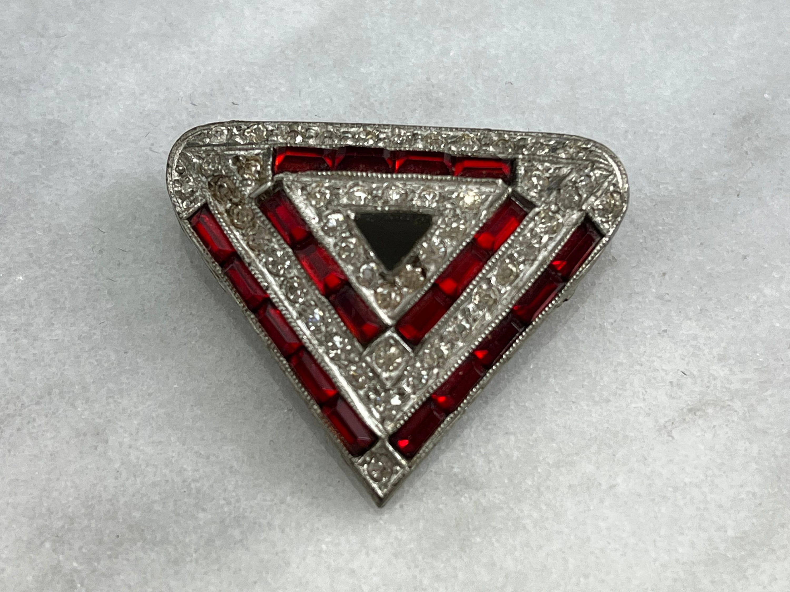 Bijou Ancien : Clip De Corsage Avec Strass Rouge - Occasion Bon état - Vintage