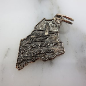 Sterling Silver Maine Souvenir Charm - Map Travel Charms for Bracelet, Vintage Silver Charms