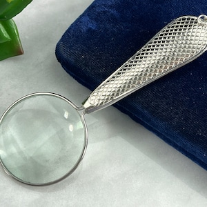 Magnifying Glass Necklace Pendant - Silver Tone, Magnifier Jewelry
