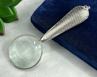 Magnifying Glass Necklace Pendant - Silver Tone, Magnifier Jewelry