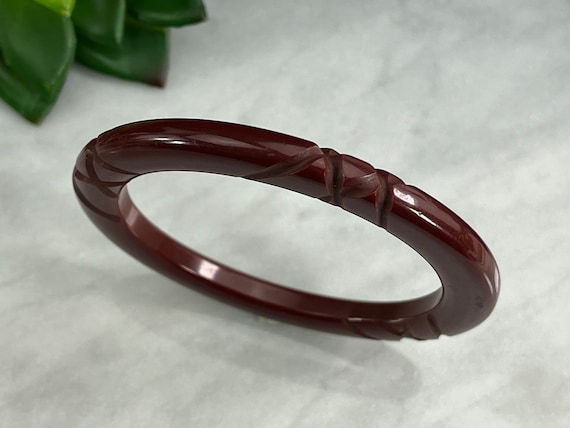 Carved Bakelite Bangle Bracelet - Dark Brick Red,… - image 1