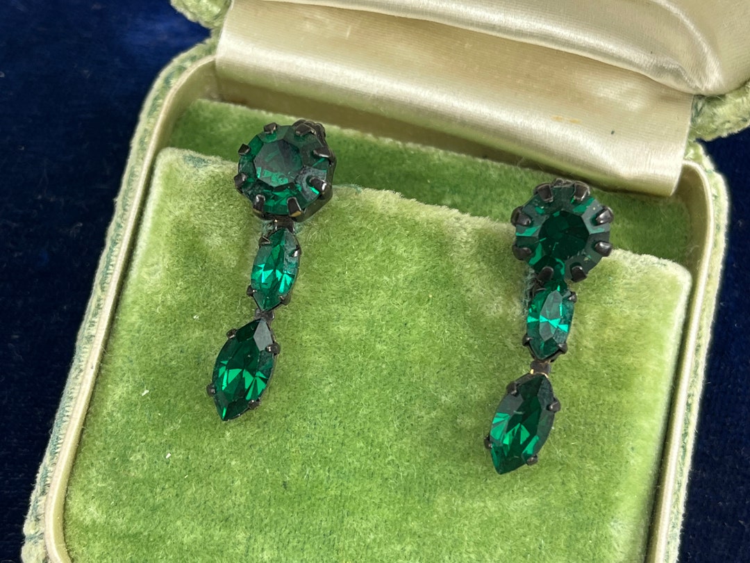 Green Rhinestone Earrings Costume Jewelry Clip Earrings Etsy