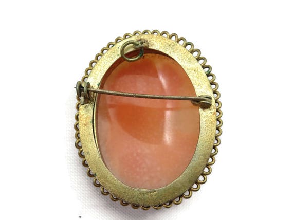 Vintage Cameo Brooch Pendant - Cameo Carved Shell - image 5