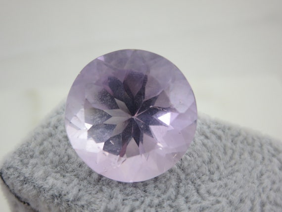 27.56 Carat Pale Amethyst Loose Gemstone Faceted Round Cut Unset