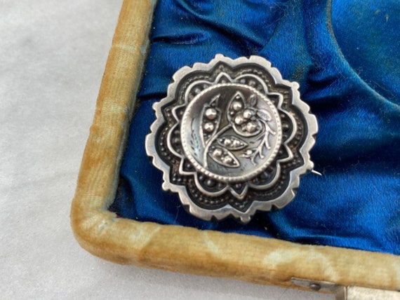Victorian Mourning Brooch - Sterling Silver Antiqu