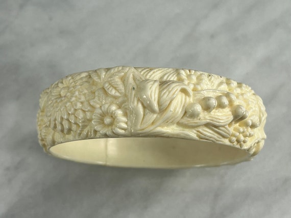 Flower Bracelet -  Cream Color Bangle with Roses … - image 6