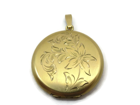 Gold Round Locket - Vintage Etched Floral, 12k Go… - image 5