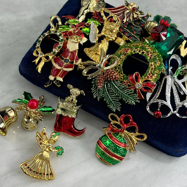 Vintage Christmas Brooch - Red Green Gold Costume Jewelry ONE PIECE