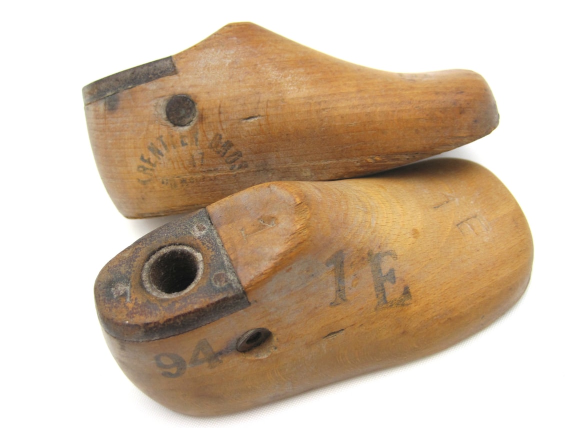 Vintage Wooden Shoe Forms Child Size Pair | Etsy