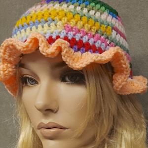 OOAK, haakwerk, schroot. Bucket Hat, boho, hippie, handgemaakt, geüpcycled, klaar voor verzending, meerkleurig, vintage stijl, uniseks, one size fits most