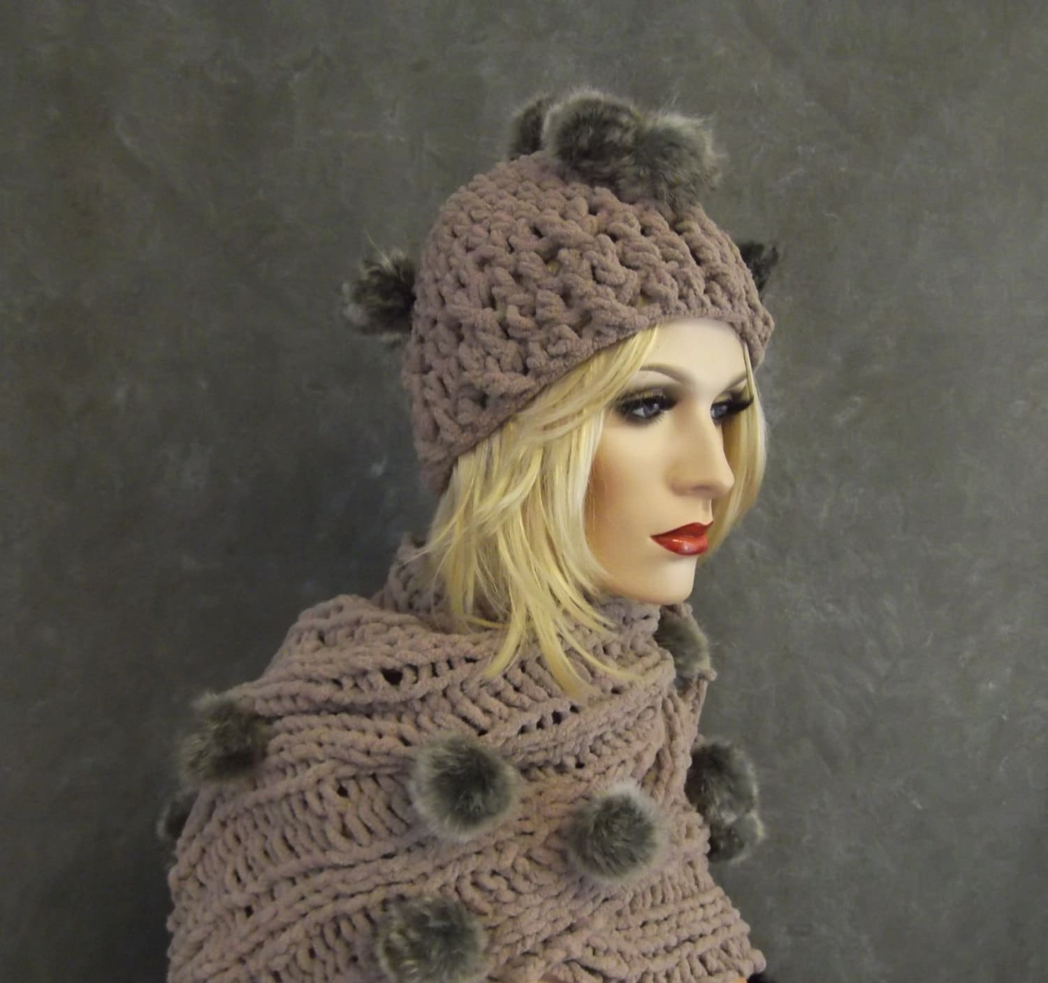 Brown chenille hat and scarf Limited Edition Autumn Woven Chenille Rich Autumn Coloured  main image 2
