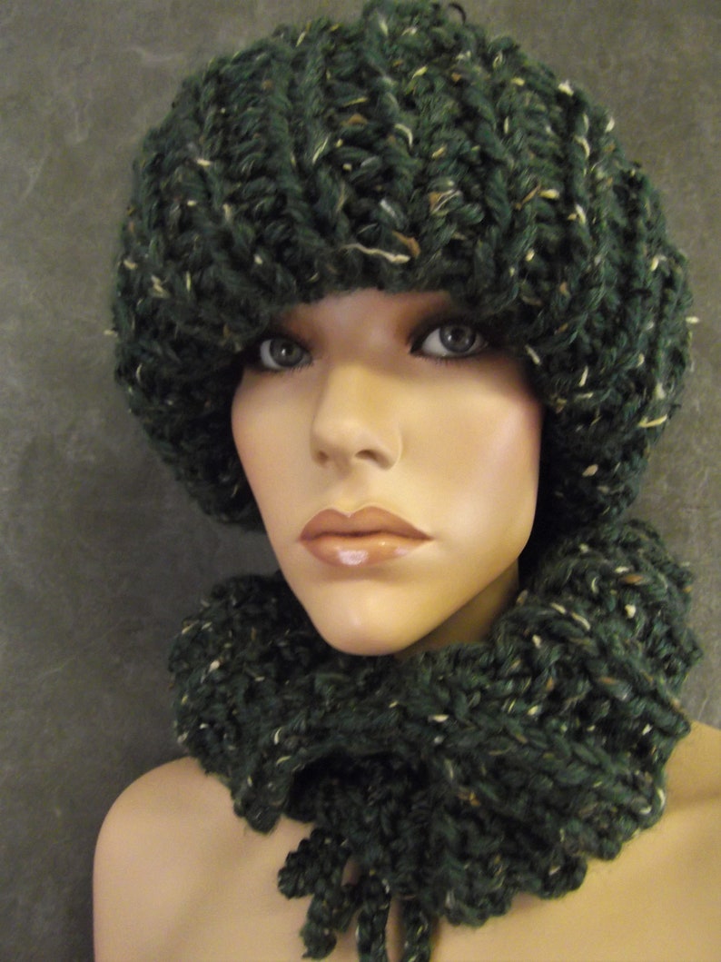 Hand Knit Toboggan and Collar Set,Green Tweed, Women, Winter, Hats, Ski Cap, Accessories, Warm, image 1