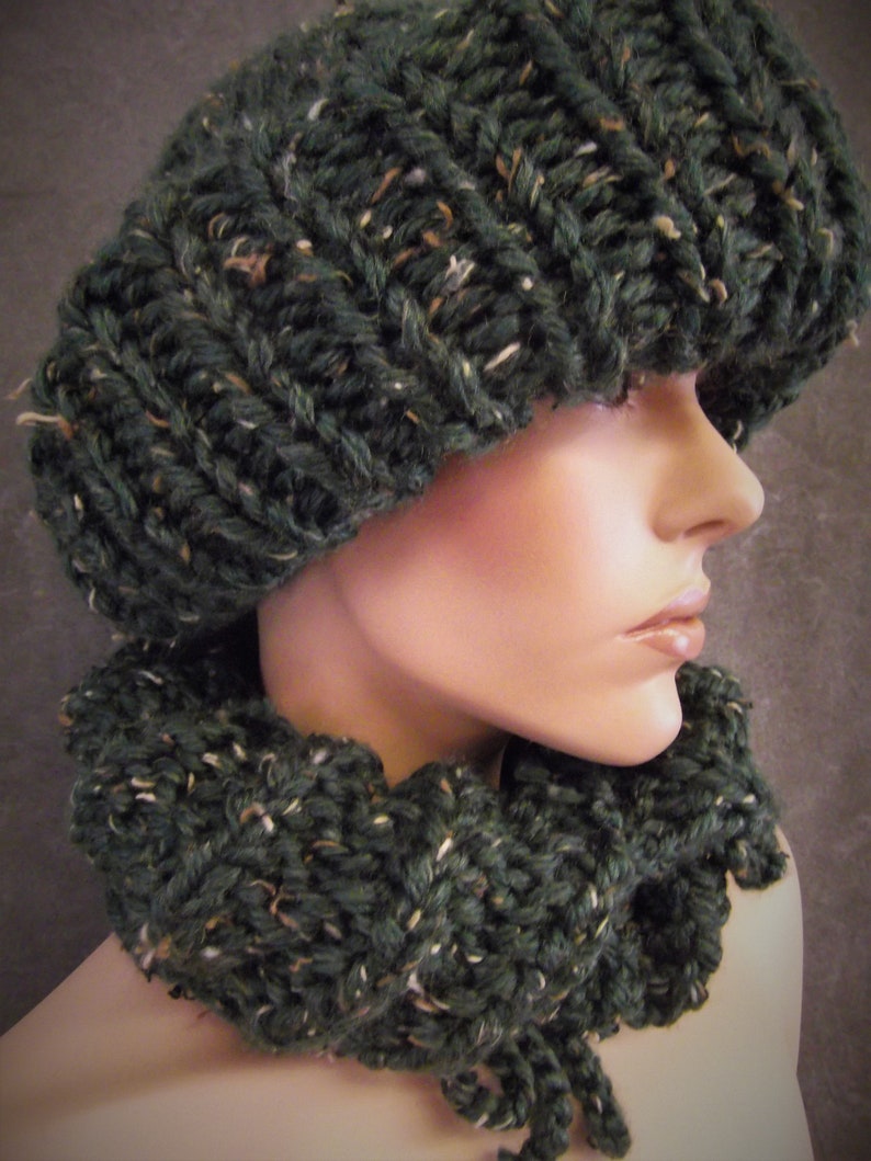 Hand Knit Toboggan and Collar Set,Green Tweed, Women, Winter, Hats, Ski Cap, Accessories, Warm, image 3