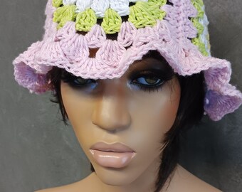 Crochet Daisy Granny Square Bucket Hat: Handmade Cotton Boho Hippie
