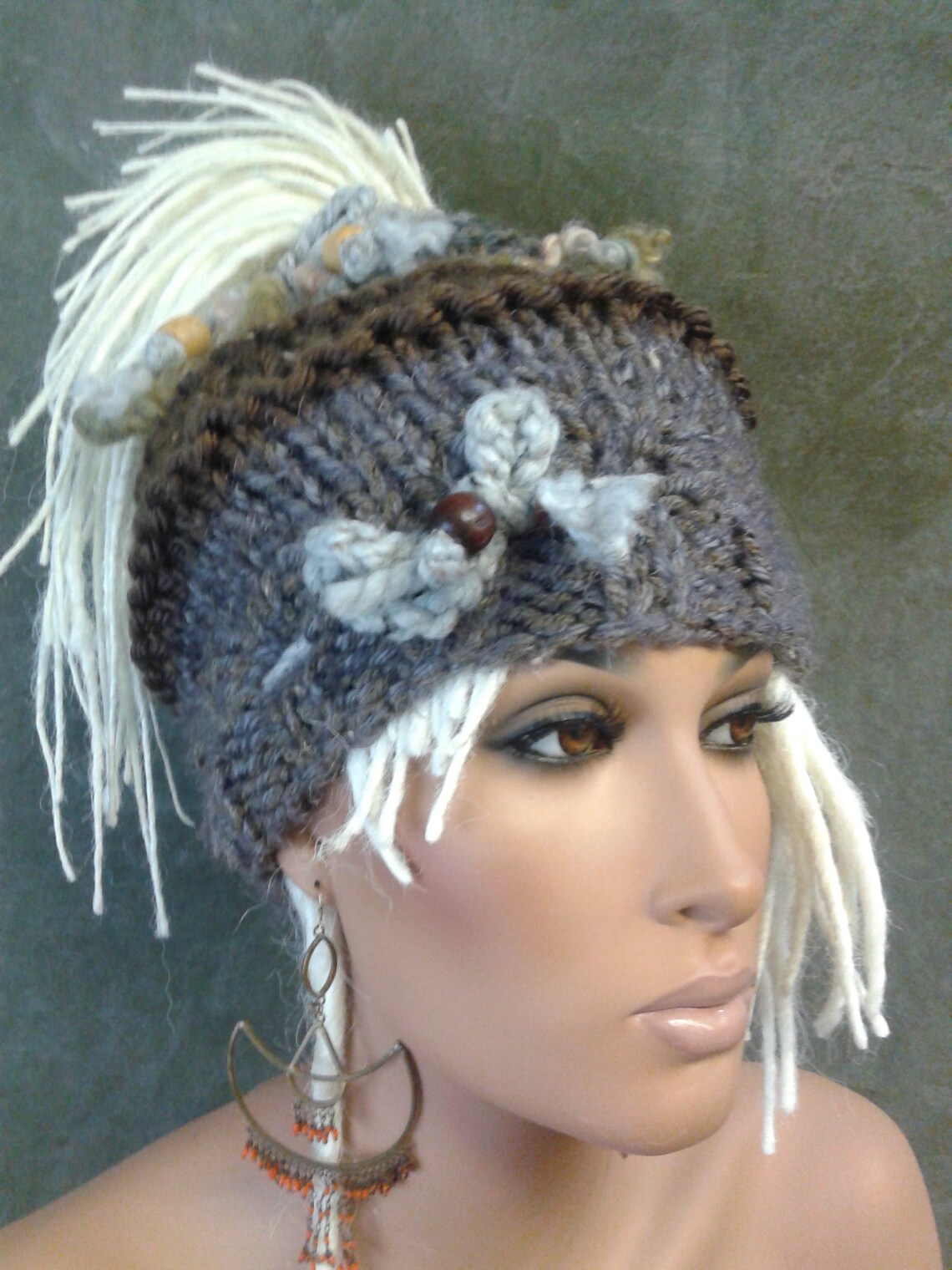 Tejido de mano Ewe-Tube marrón gris cuentas madera lana | Etsy